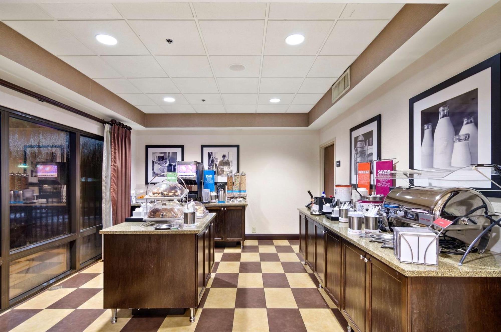 Hampton Hotel